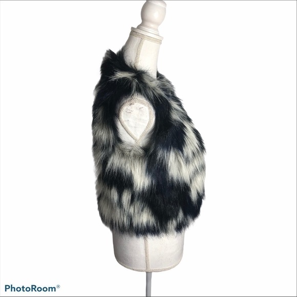 n:Philanthropy Faux Fur Vest NWT Small Blue White - Picture 3 of 8
